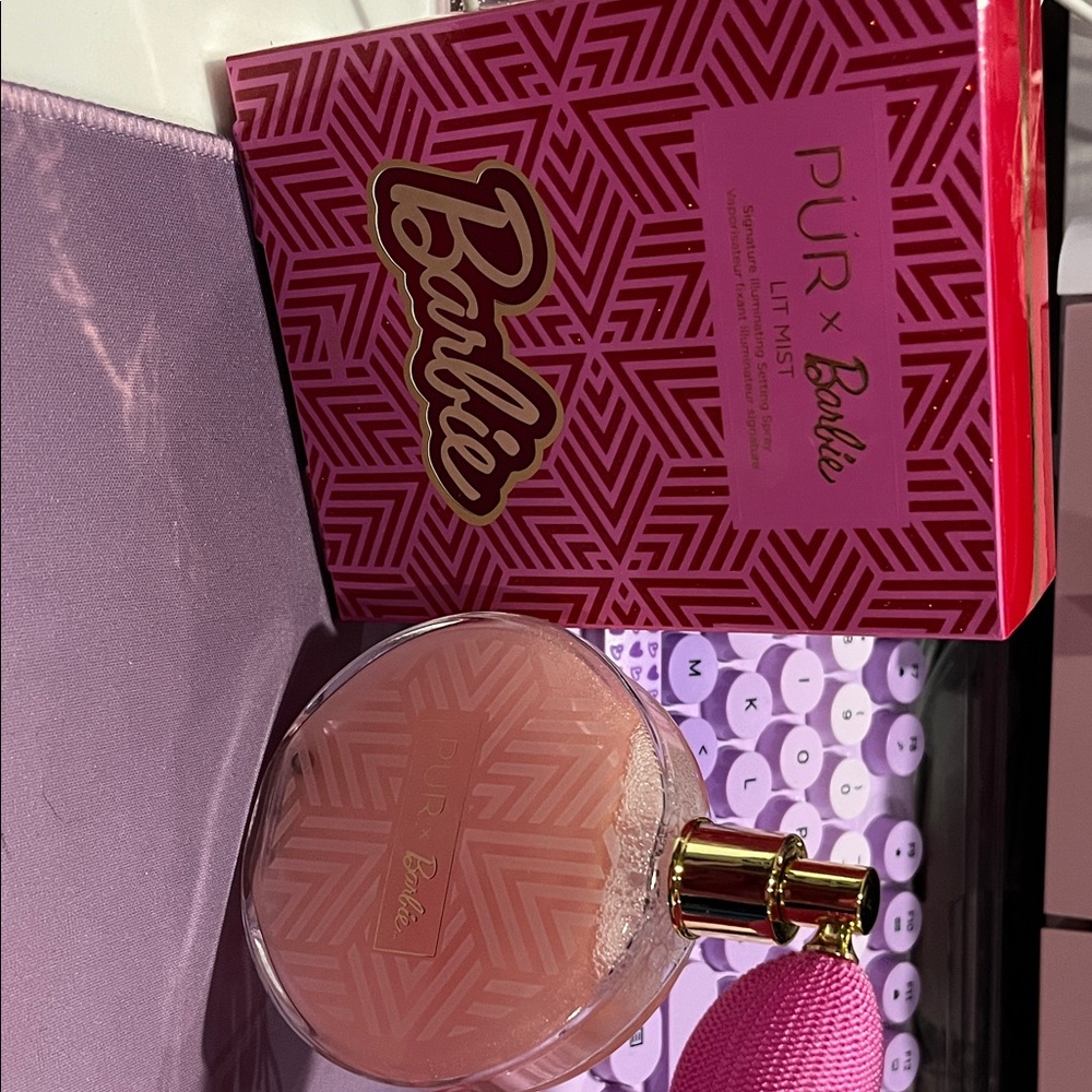 💕NEW LE PÜR X BARBIE LIT MIST ILLUMINATING SETTING SPRAY💕